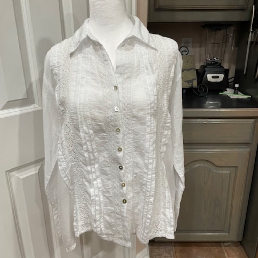Beautiful Summer blouse - JP and Mattie